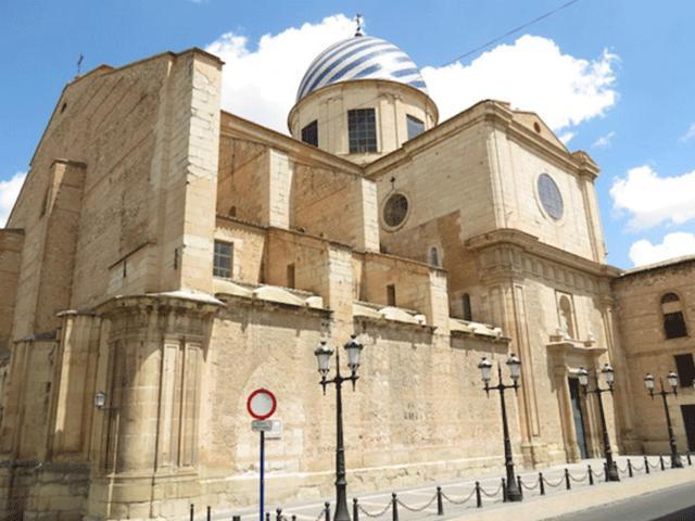 Las 9 Candelas Alojamiento En El Centro De Yecla Zewnętrze zdjęcie